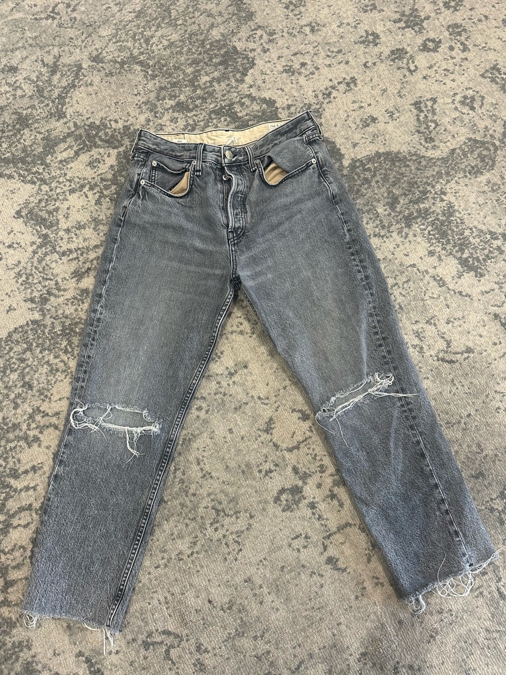 Rag & Bone Distressed Gray
Straight Leg Jeans Size 30